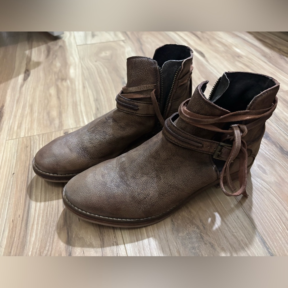 Women’s Brown Leather Ankle Boots